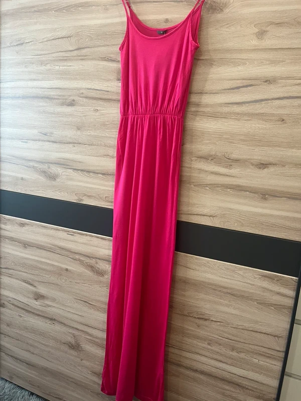 Zeeman maxi šaty na ramínka v růžové — detail