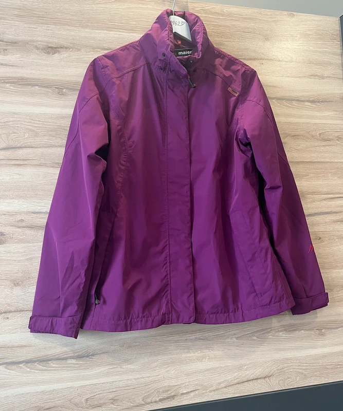 Maier Sports outdoor bunda — detail