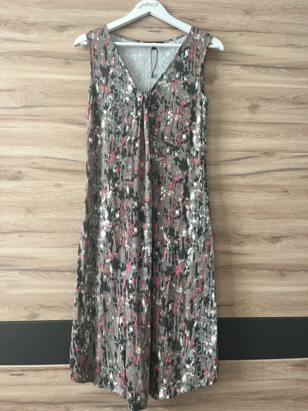 My Own midi šaty s abstraktním vzorem