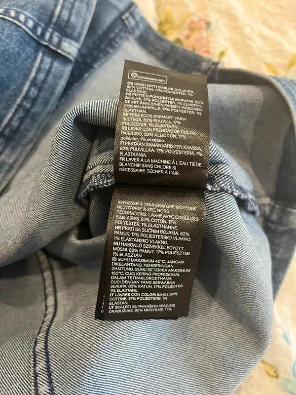 H&M Divided džínové mini šaty se zipem — fotka 5