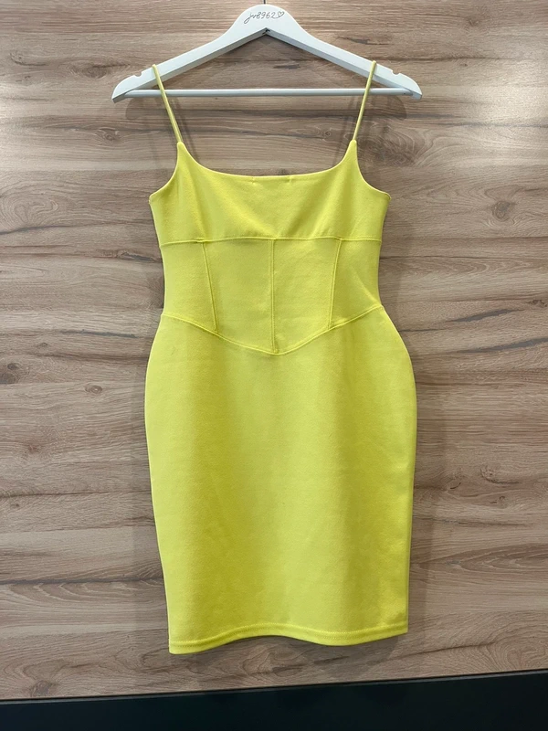 Missguided korzetové mini šaty — fotka 3