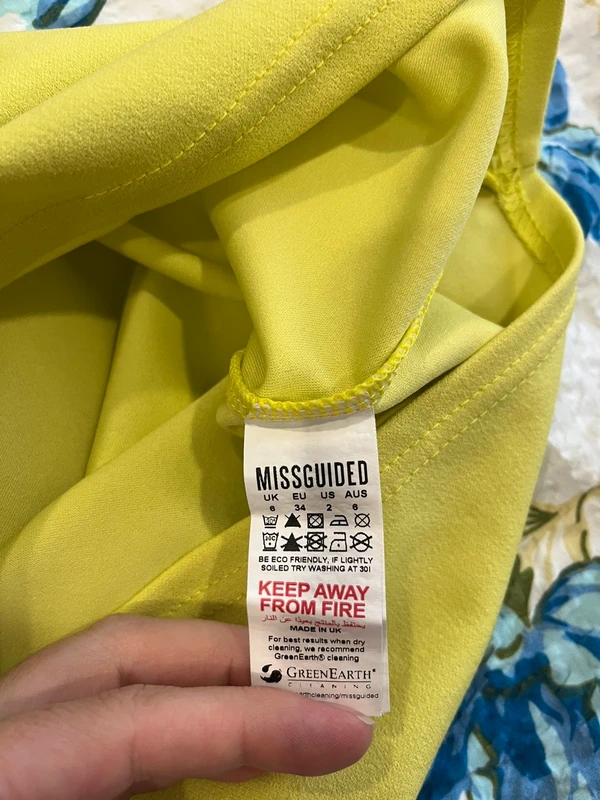 Missguided korzetové mini šaty — fotka 5