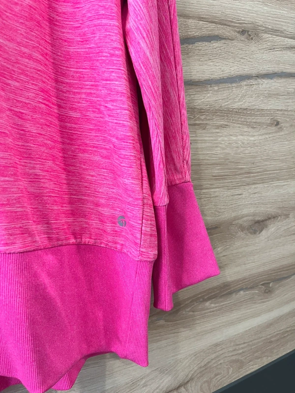 Tchibo sportovní oversize top — fotka 2