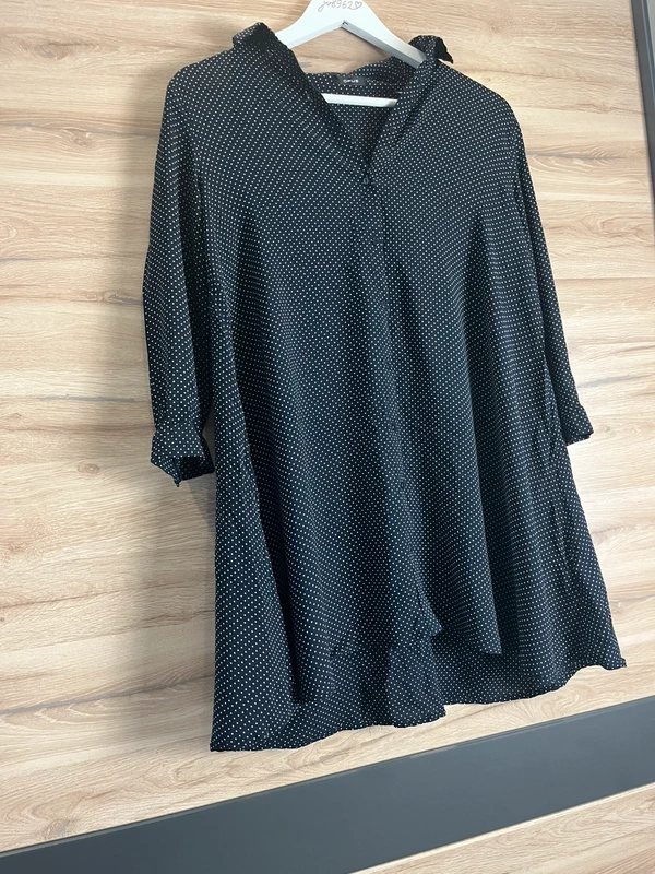 Opus – puntíkovaná tunika / delší blůza (tmavě modrá) — fotka 2