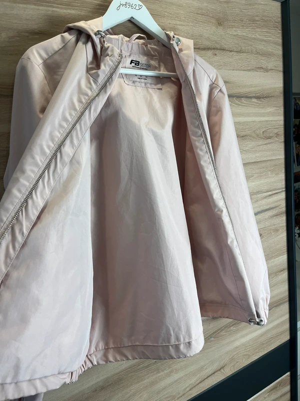 FB Sister – lehká bunda s kapucí (růžová) — fotka 3