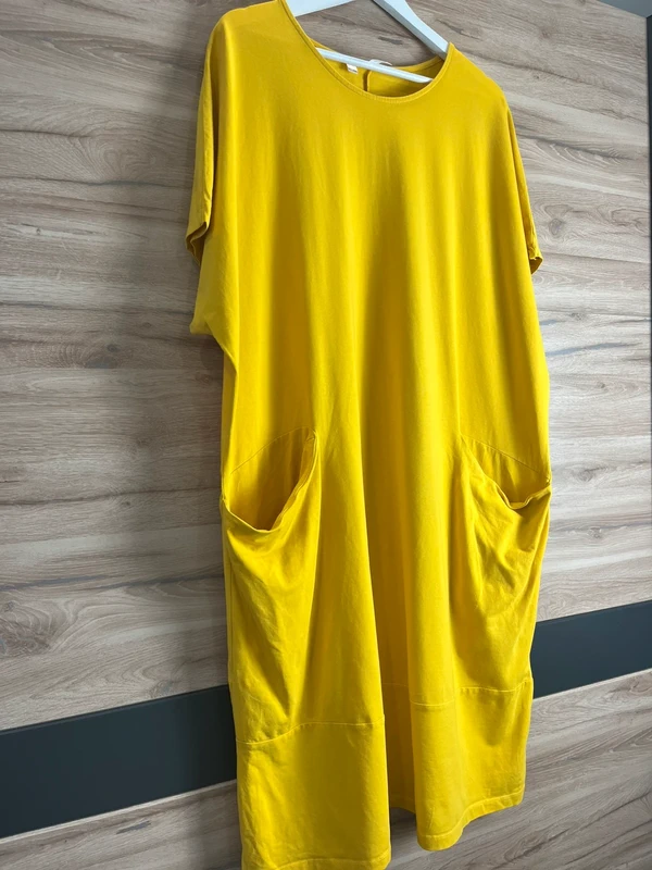 Rainbow šaty — detail