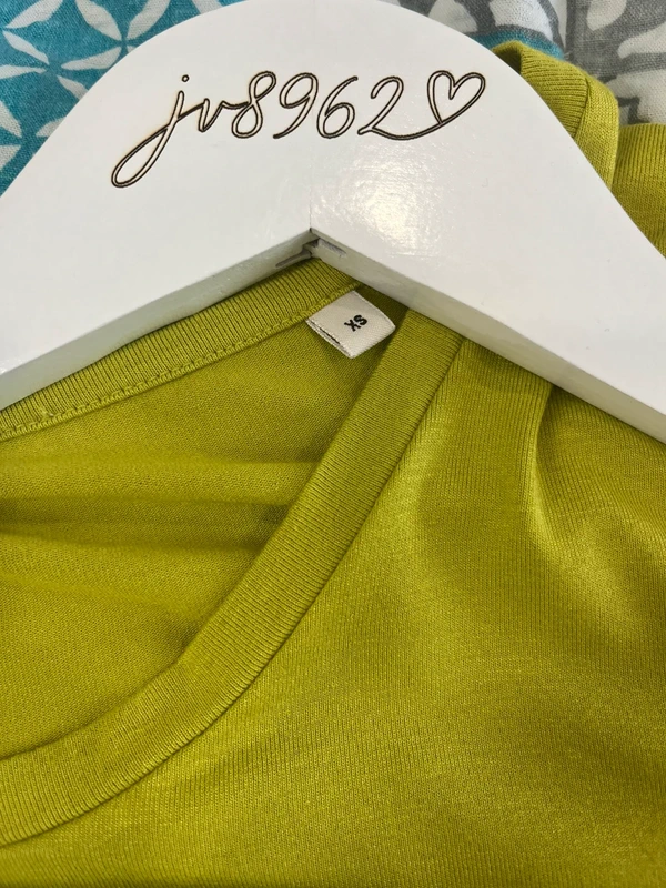 Jednoduché triko s dlouhým rukávem — fotka 3