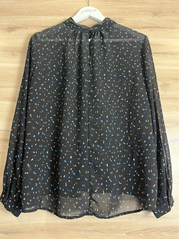 Lehká průsvitná halenka Kapalua — fotka 4