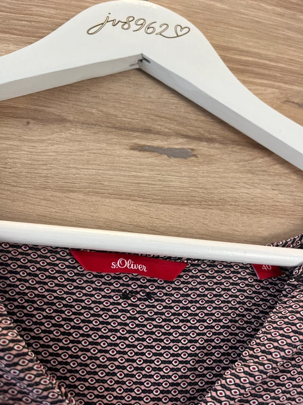 Lehká halenka s dlouhým rukávem — fotka 4