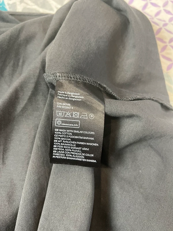 Tmavě šedé tričko s dlouhým rukávem H&M — fotka 5