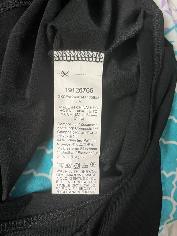 Shein Bae – černé body s dlouhým rukávem — fotka 5