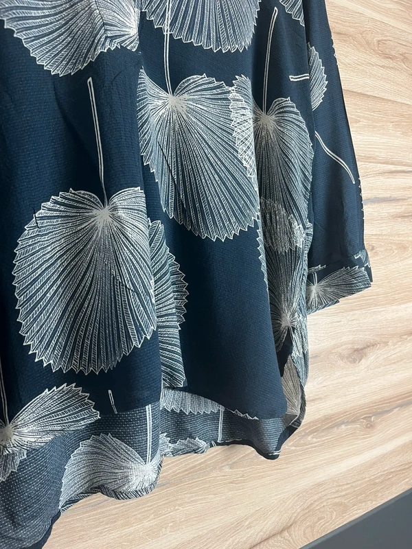 Halenka Esprit — fotka 2