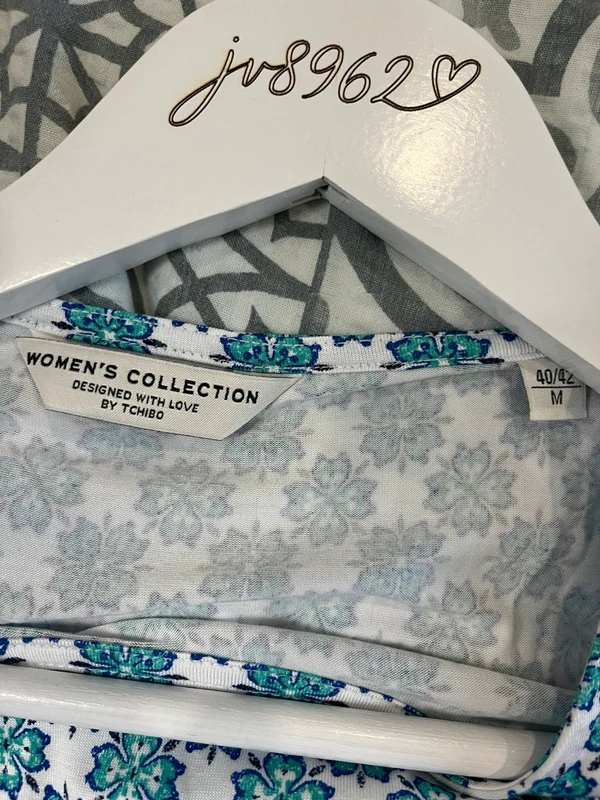 Tchibo vzdušný top s květinovým vzorem — fotka 4