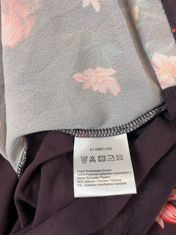 Květovaný top s dlouhým rukávem značky Bexleys Woman — fotka 5