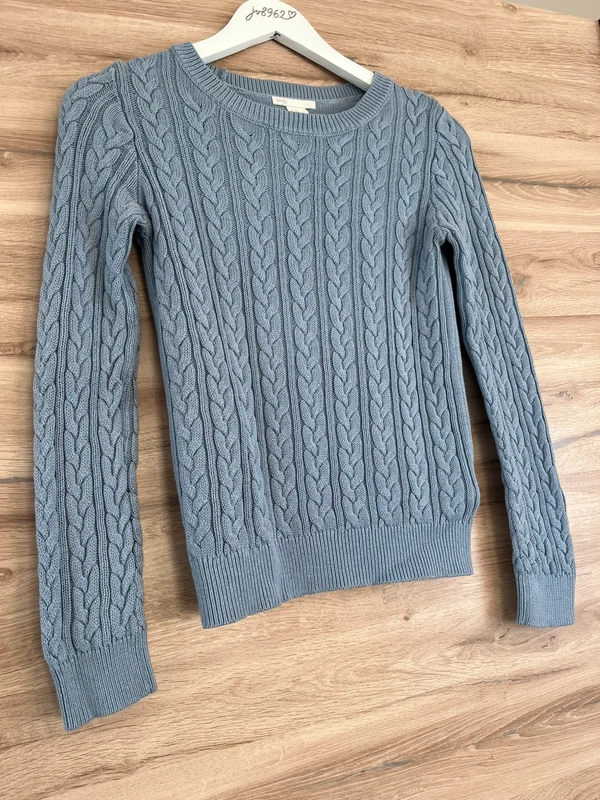 Modrý pletený svetr H&M Basic s copánkovým vzorem — fotka 2