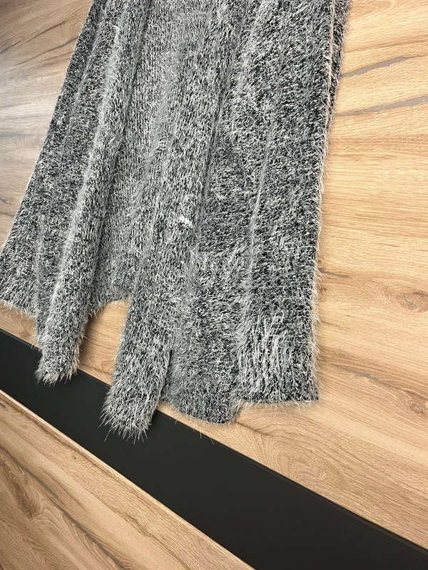 Chlupatý cardigan Laura Torelli — fotka 2