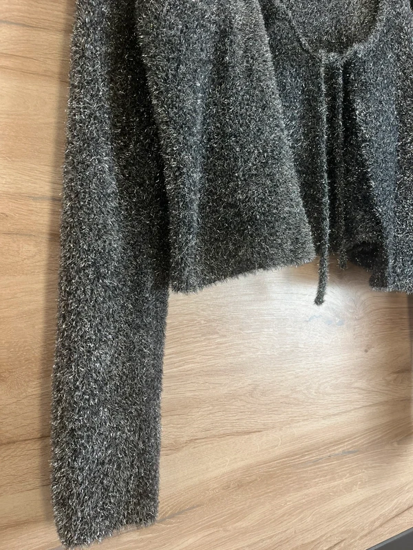 Krátký chlupatý cardigan / bolerko QS x ELIF — fotka 2