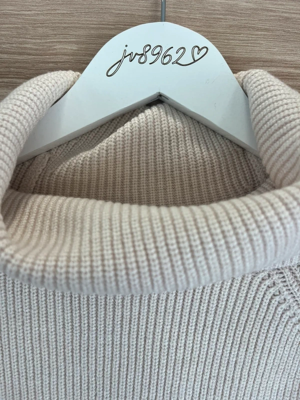 Světlý rolákový svetr značky Street One — fotka 3