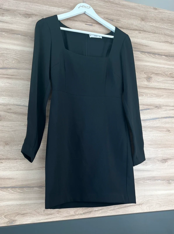 Elegantní černé šaty Mango — fotka 2