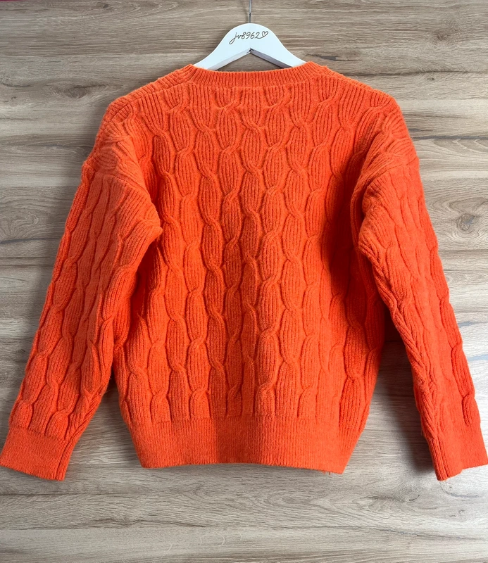 Svetr s copánkovým vzorem — fotka 4