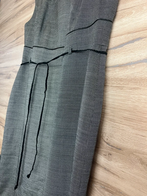 Emilia Lay šaty z vlny a hedvábí — fotka 3