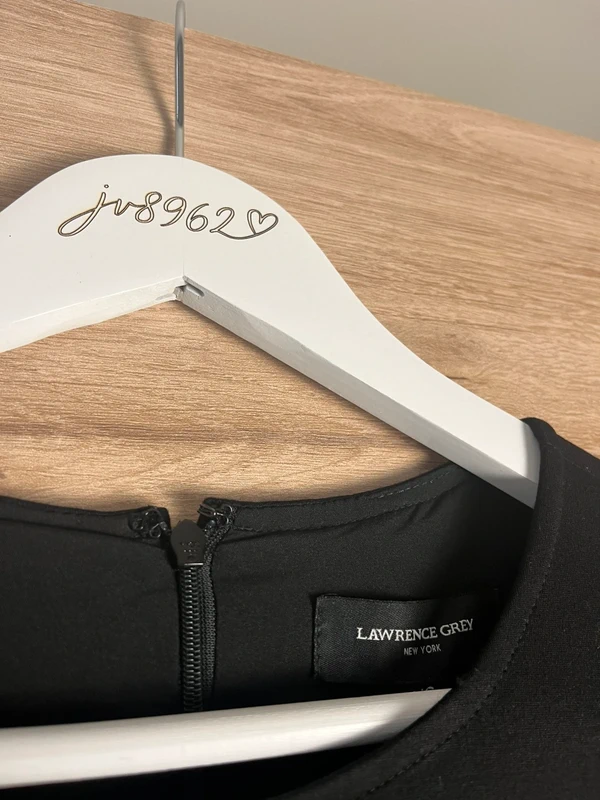 Elegantní černé šaty Lawrence Grey New York — fotka 4