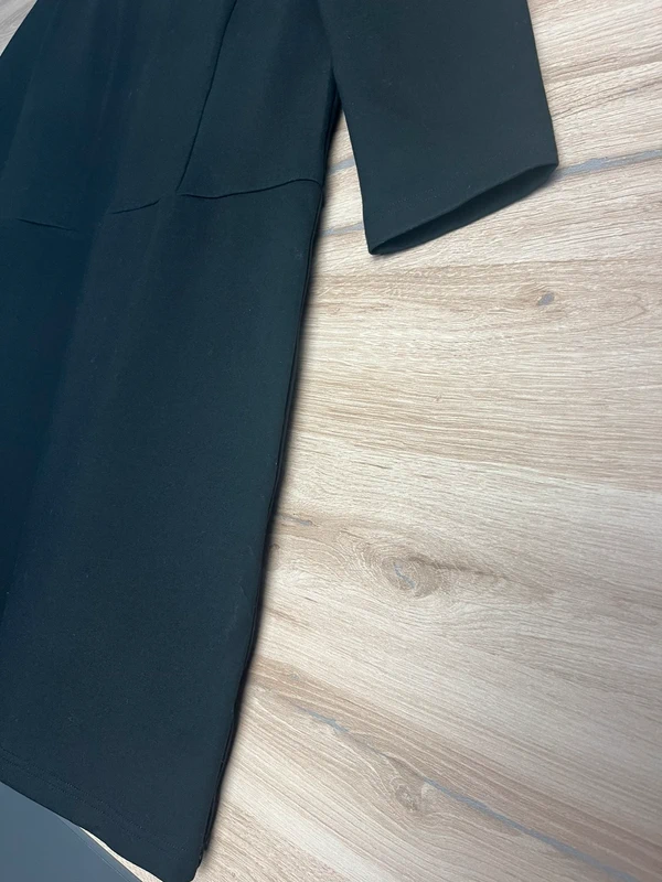 Elegantní černé šaty Lawrence Grey New York — fotka 2