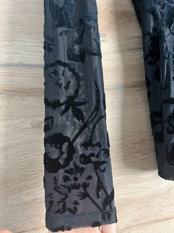 InWear černý top s květinovým vzorem — fotka 4