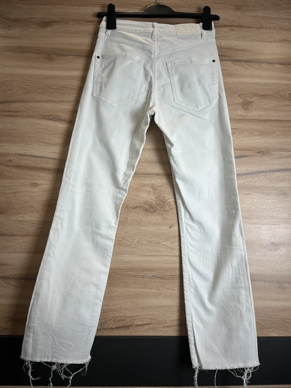 ZARA bílé džíny — fotka 2