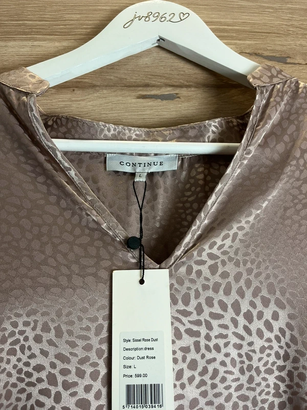 Continue – šaty Sissel Rose Dust — fotka 4