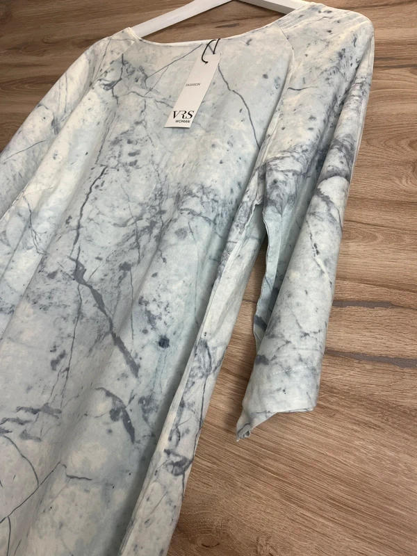 VRS Woman – šaty s mramorovým vzorem — fotka 2