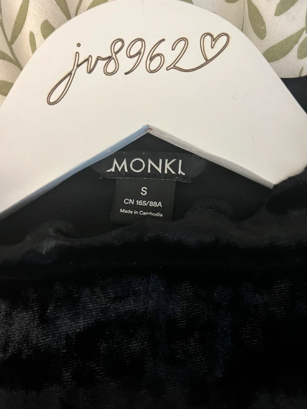 MONKI sametový top s dlouhým rukávem — fotka 4