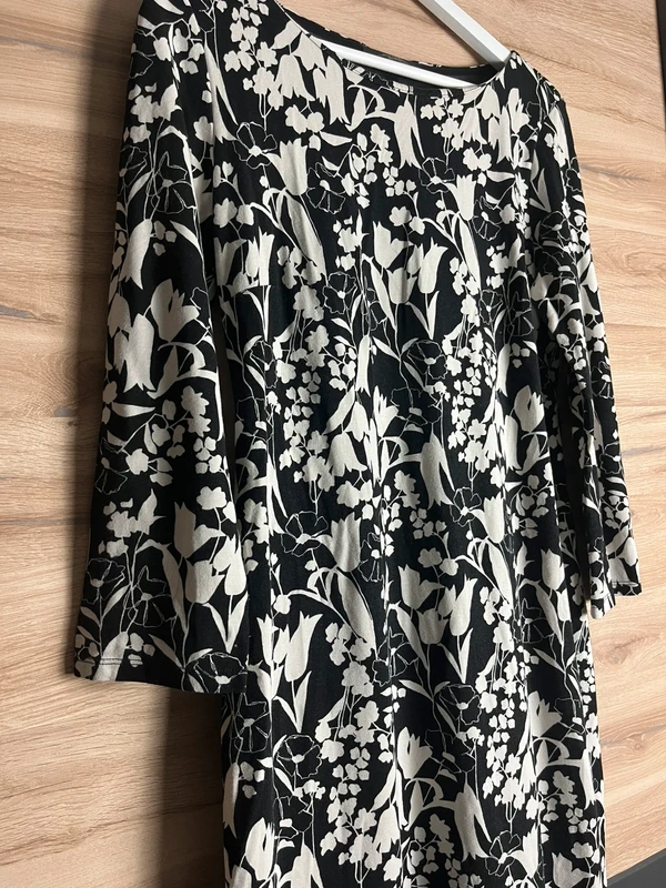 Weekend Max Mara šaty — fotka 2