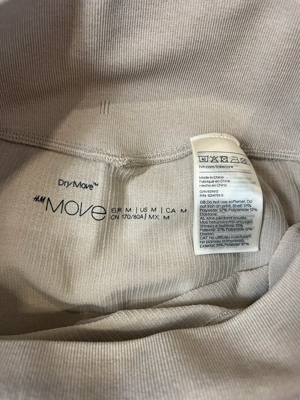 H&M Move – sportovní legíny DryMove — fotka 4