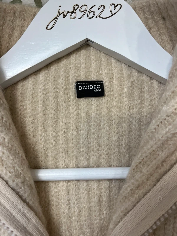 Krátká pletená vesta Divided by H&M — fotka 5