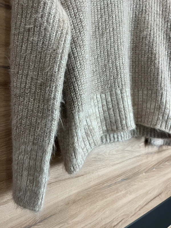 H&M svetr — fotka 3