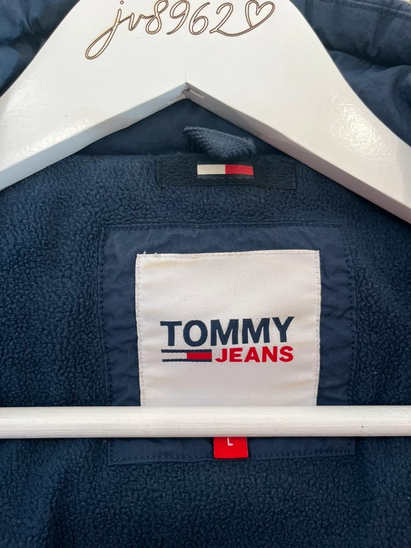 Tommy Jeans sherpa fleece bunda s logem — fotka 4