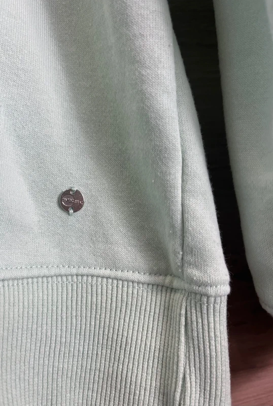 Mintová mikina s kapucí — fotka 3