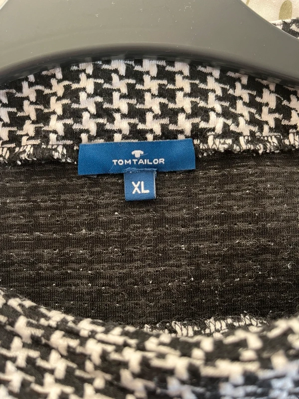 Lehký pletený top Tom Tailor se strukturovaným vzorem — fotka 5