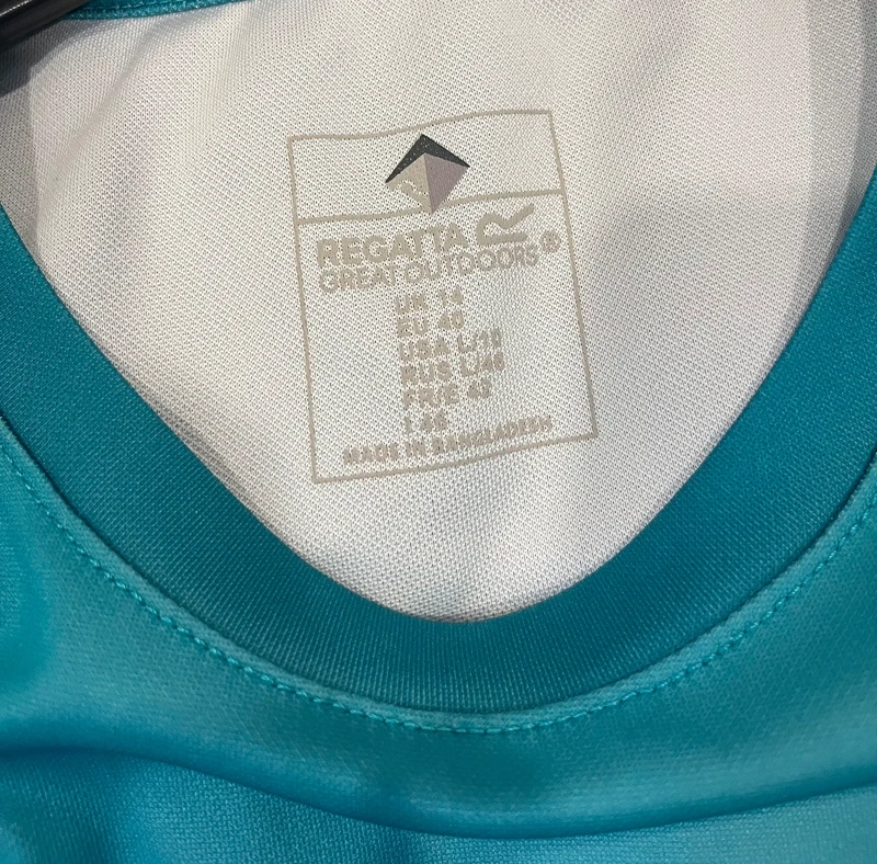 Lehké sportovní tričko s ombré efektem — fotka 5