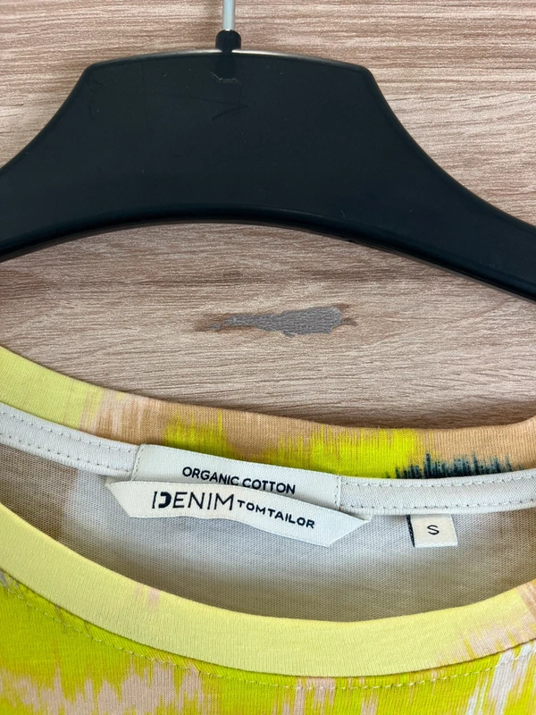 Tom Tailor bavlněné tričko s asymetrickým střihem — fotka 4