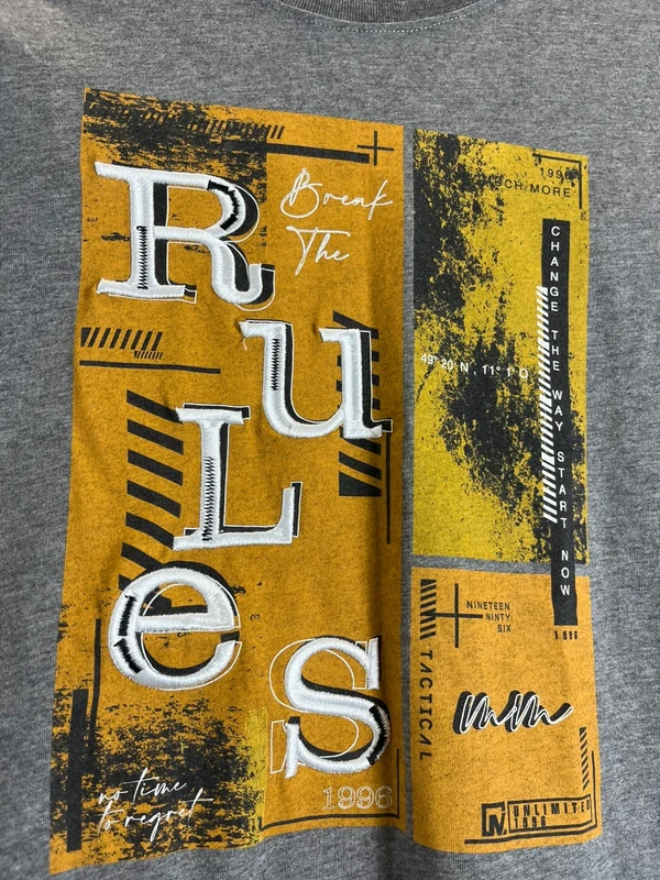 Much More tričko — fotka 2