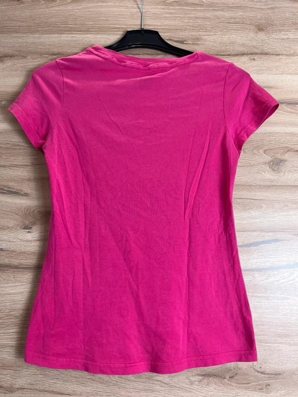 Sportovní tričko od PUMA ve výrazné růžové barvě — fotka 3