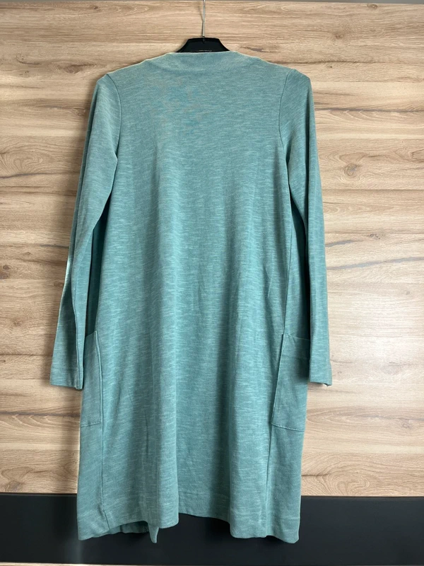 Dlouhý cardigan od s.Oliver v jemné zelené — fotka 2