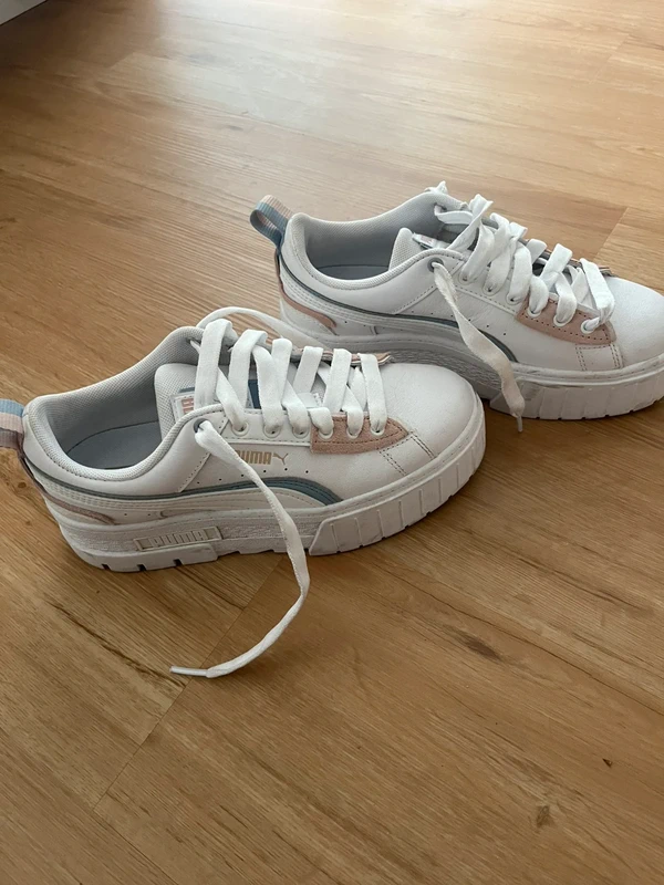 Puma boty na platformě — detail