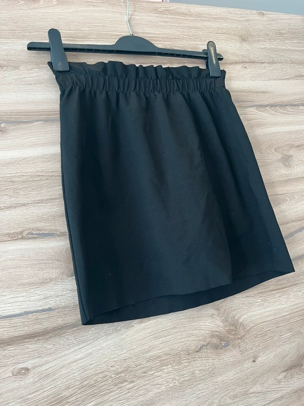 Černá sukně Bershka 🖤